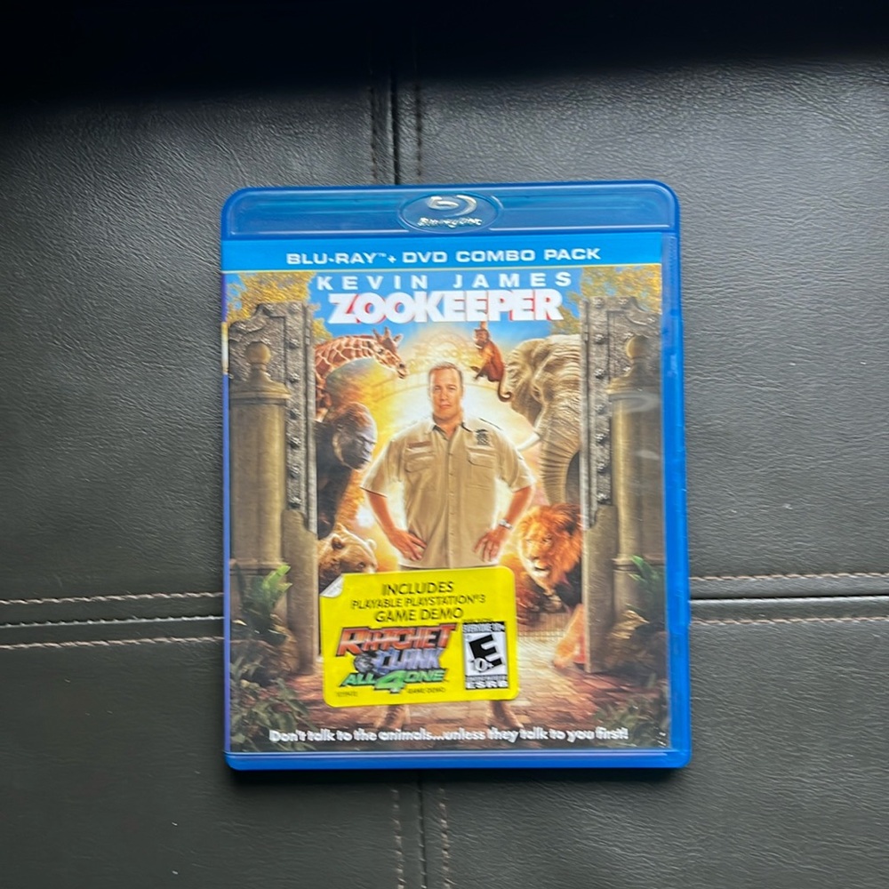 Zookeeper Movie Kevin James Comedy Family Blu-Ray Digital Two Discs